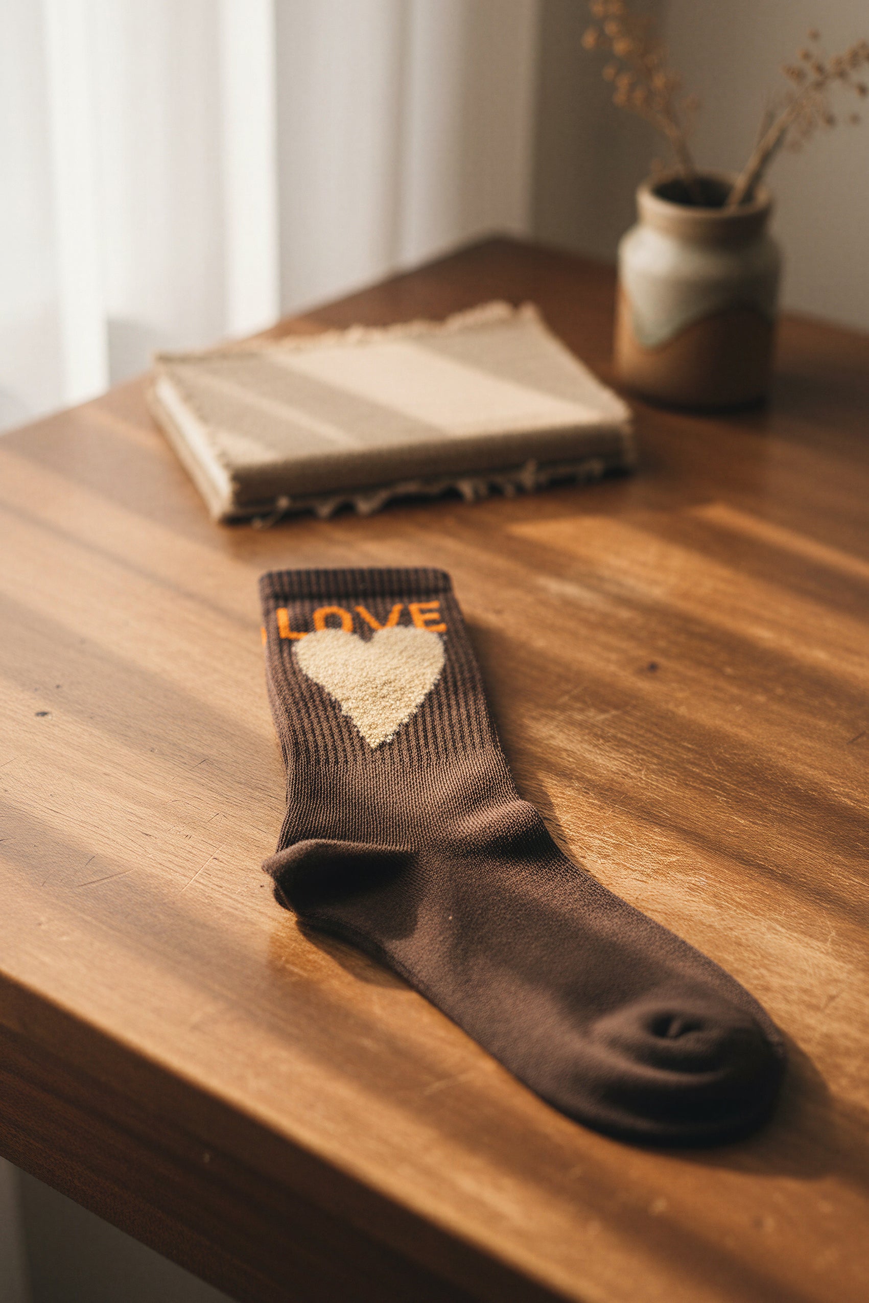 Socken mit Herz-Motiv, braun