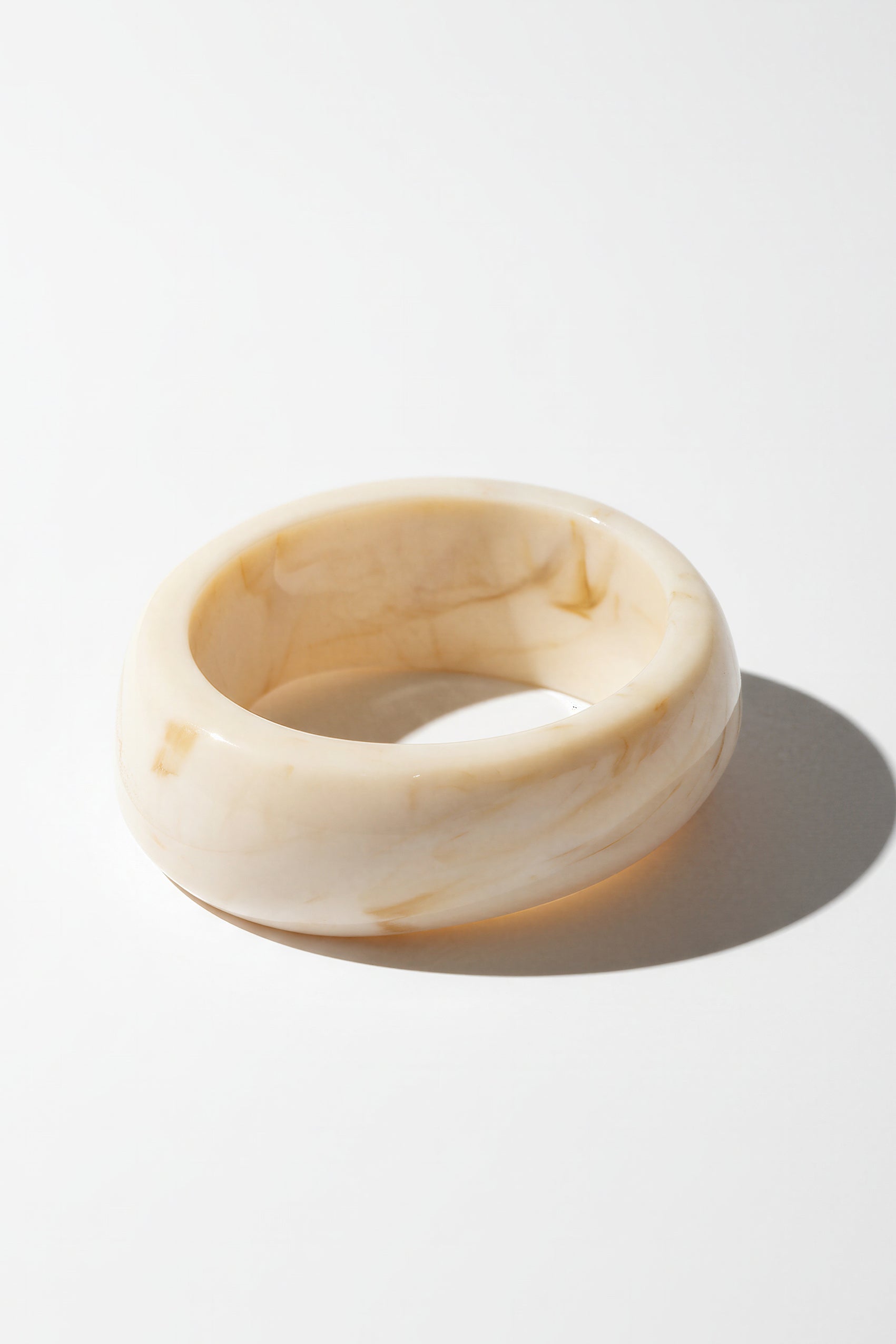 Armreif, creme marmoriert