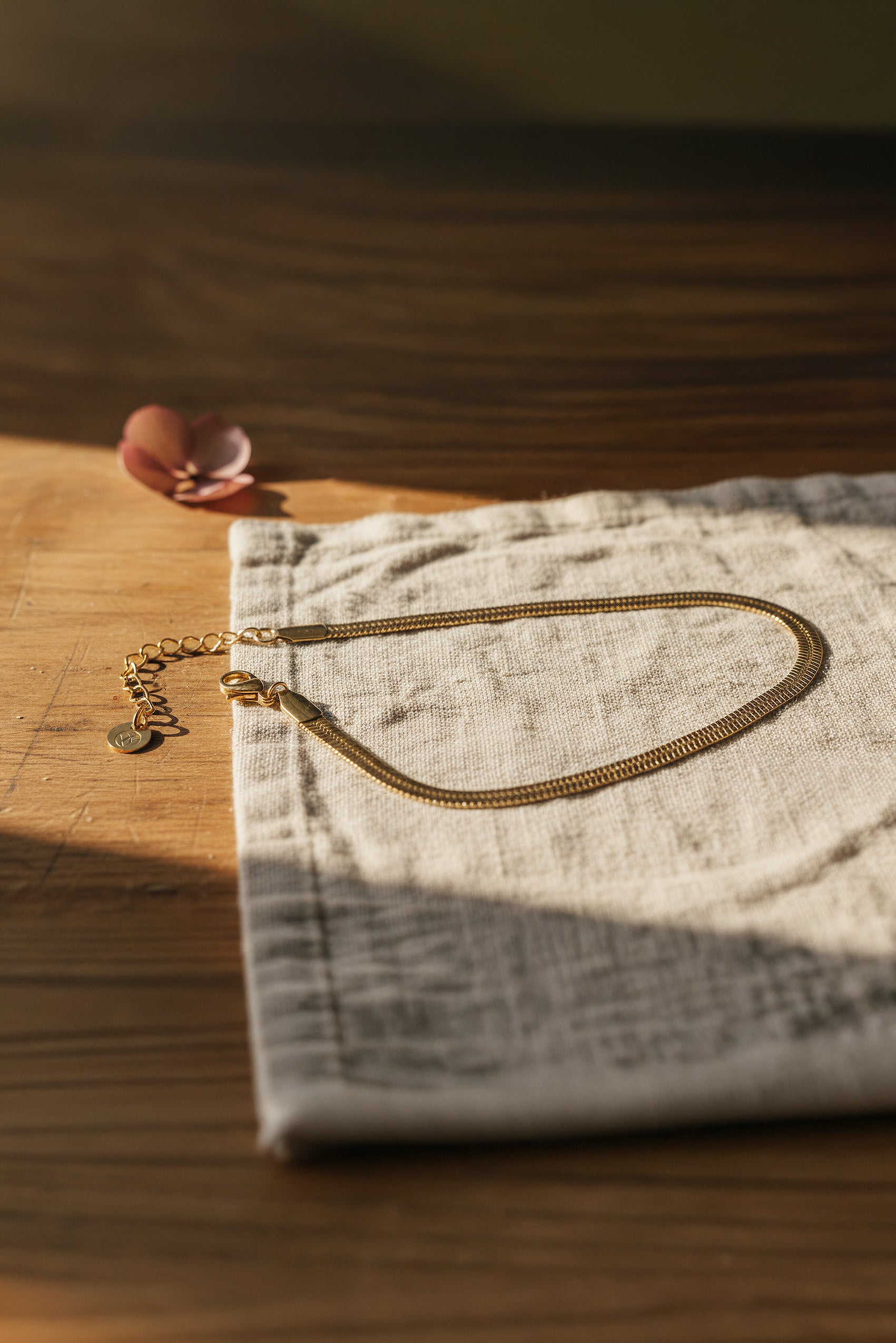 Schlangenketten-Armband aus Edelstahl in Gold