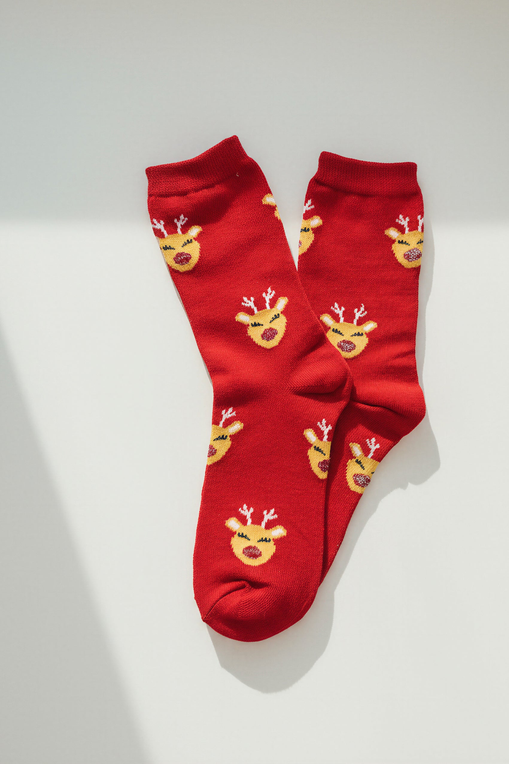 Socken mit Rentierkopf, rot