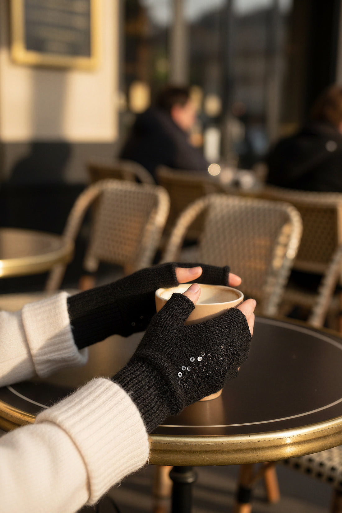 Strick Handstulpen mit Pailletten, schwarz