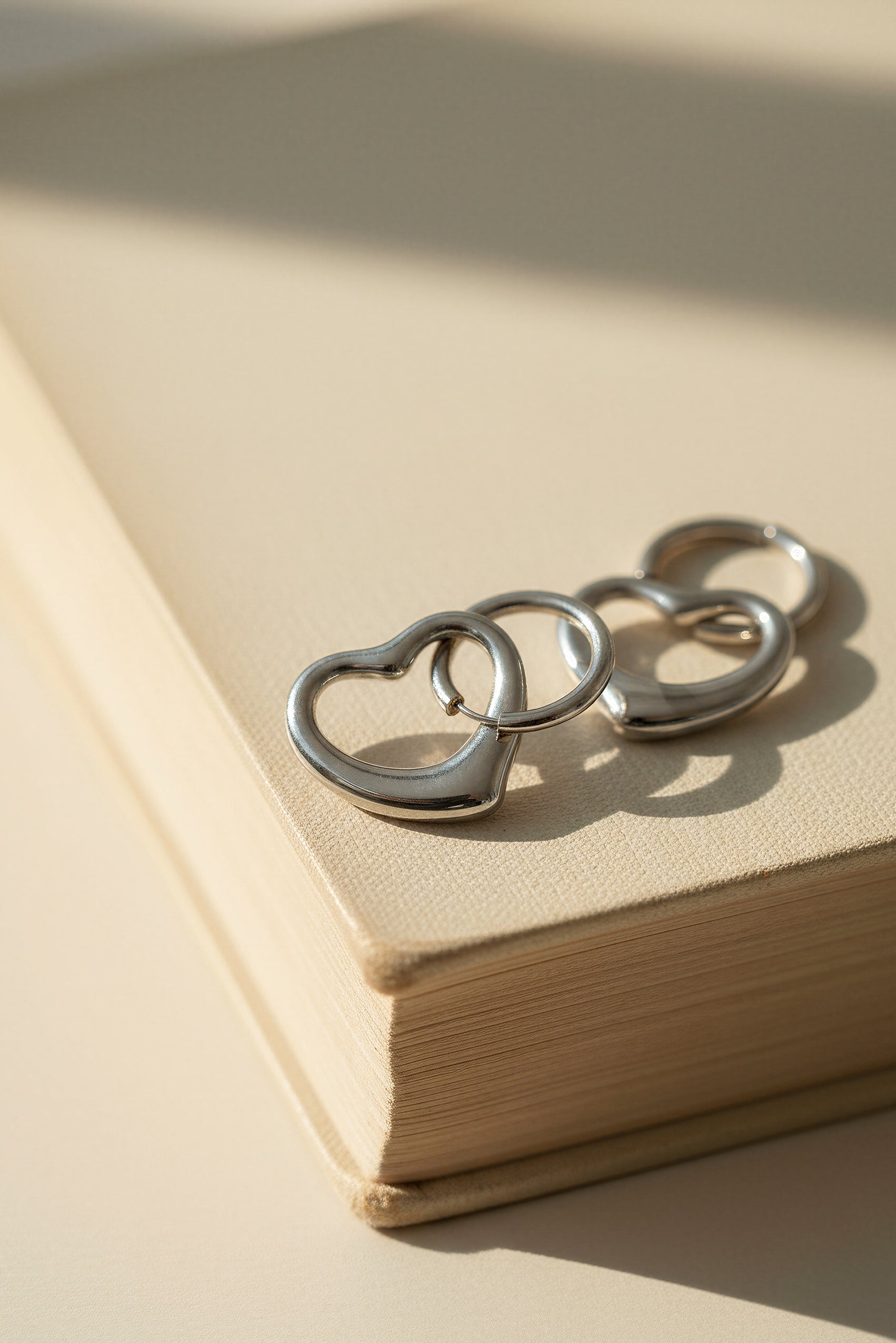 Creolen mit Herzanhänger