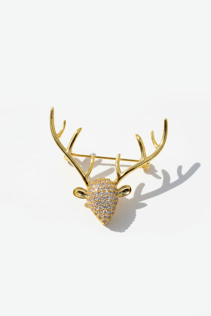 Brosche Rentier in Goldoptik mit weißen Strasssteinen