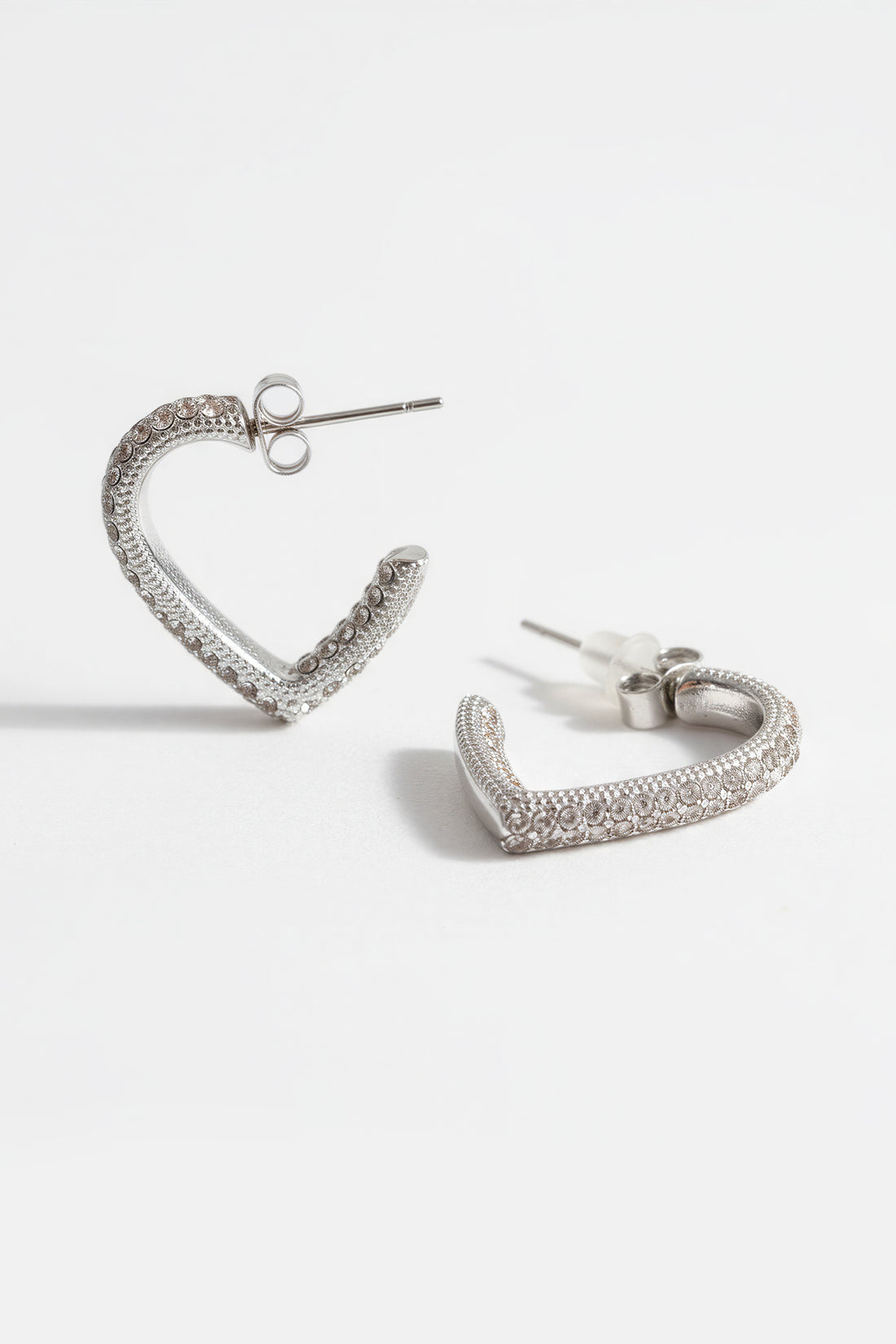 Herz-Ohrringe aus Edelstahl mit Zirkonia