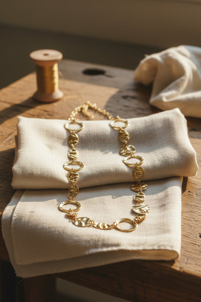 Lange Gliederkette in Gold aus Edelstahl