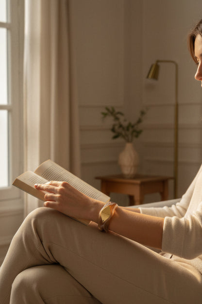 Breiter Armreif in Braun-Caramel