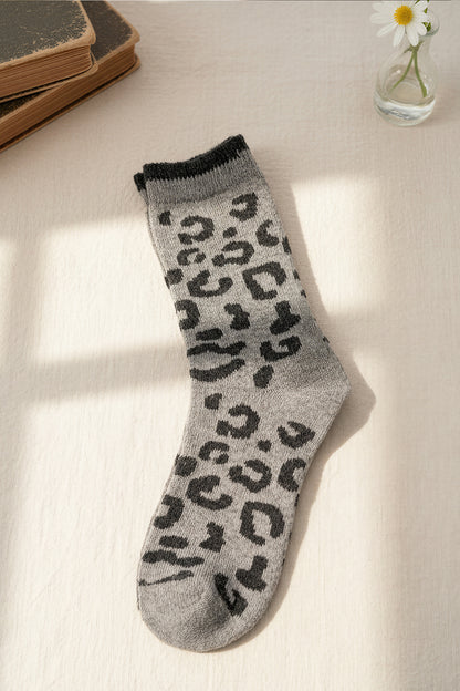 Socken mit Leo-Muster, grau