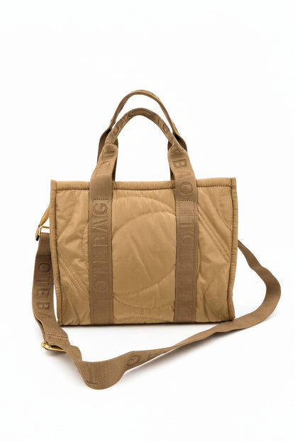 Gesteppte Tote Tag in Camel