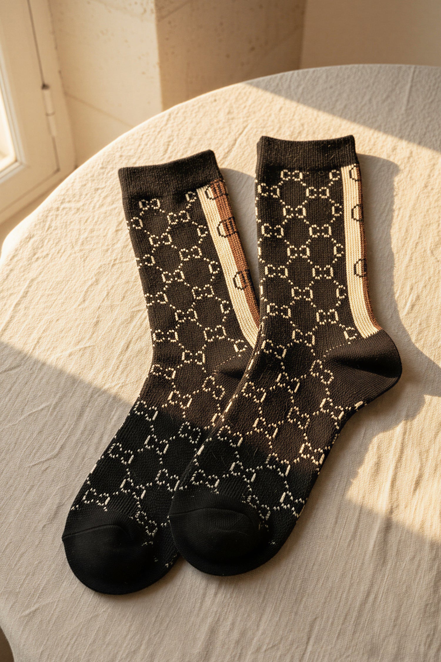 Socken mit Grafikmuster