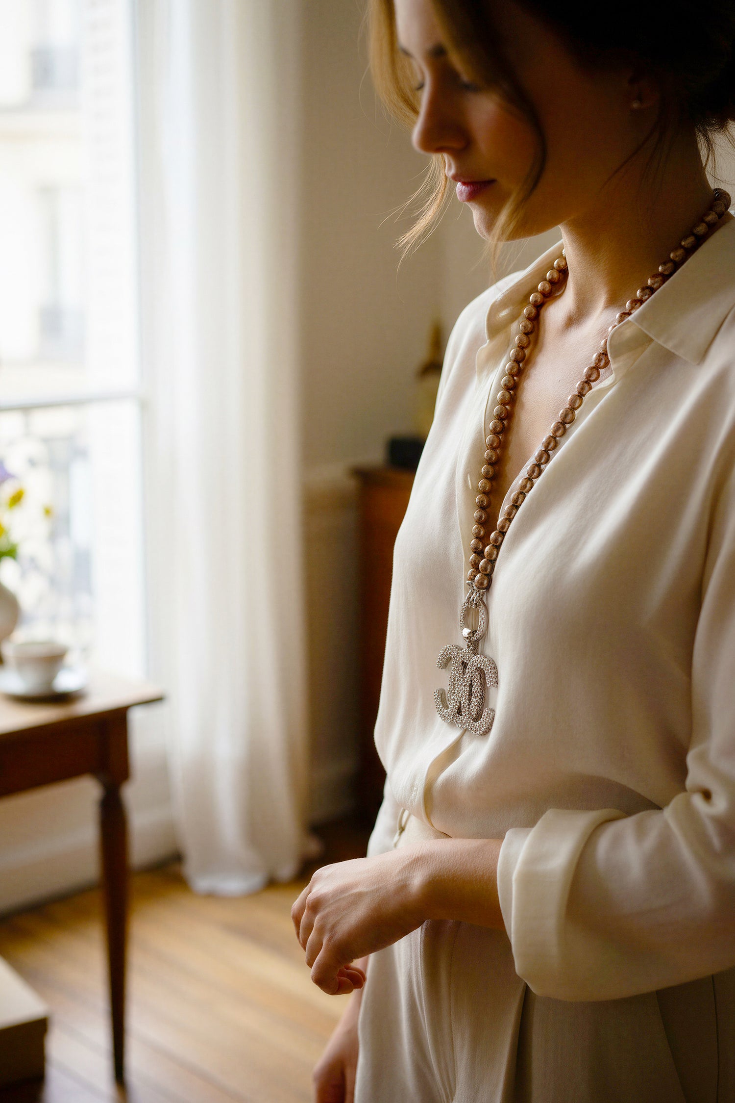 Bronze Perlenkette mit Anhänger mit Strasssteinen besetzt