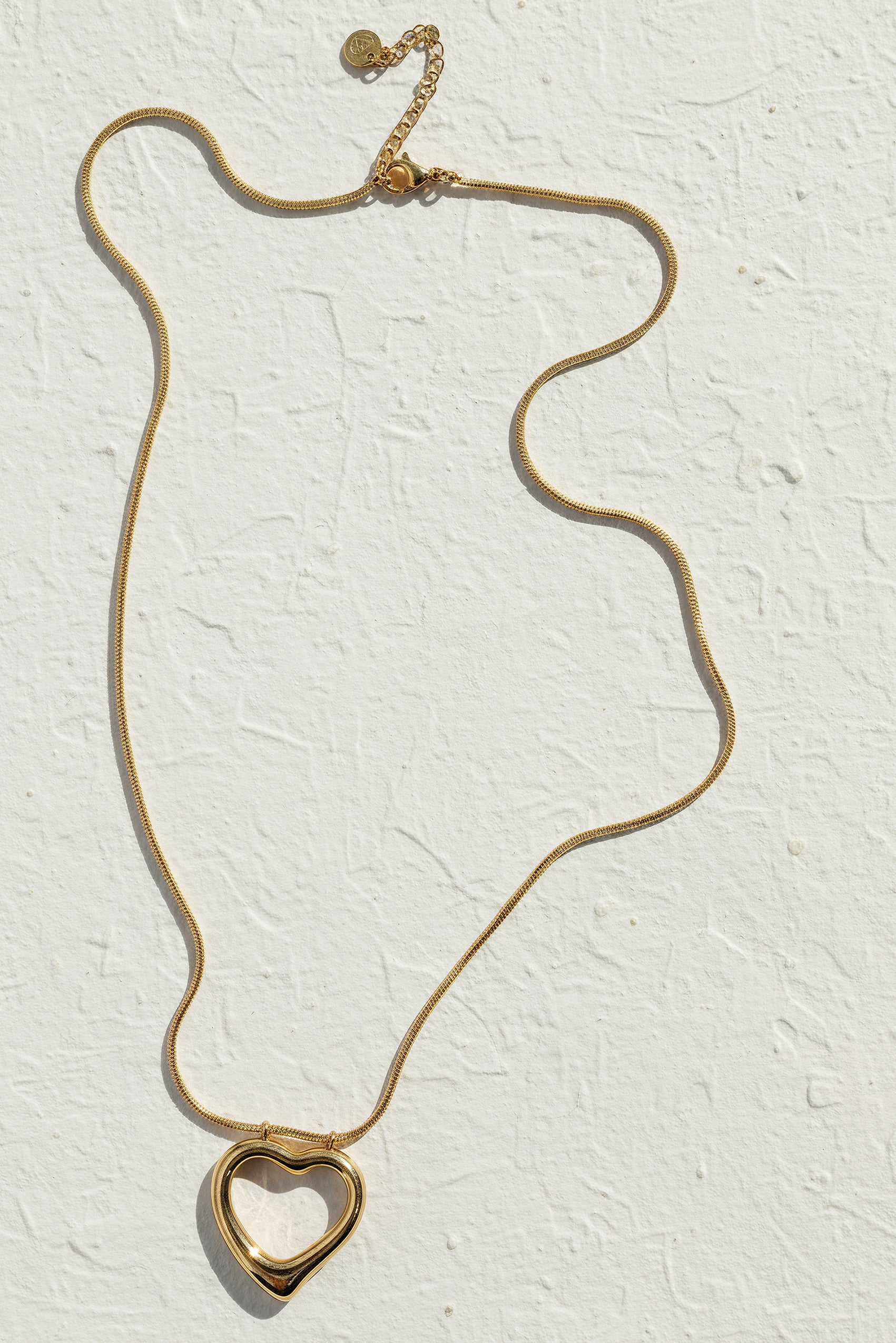Goldkette mit offenem Herzanhänger