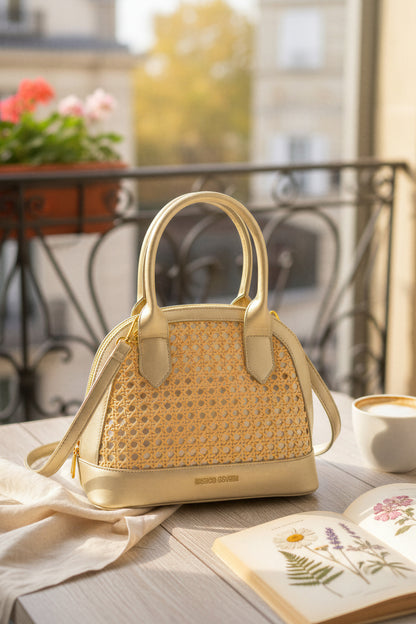 Kleine Handtasche in Beige mit goldenem Schimmer