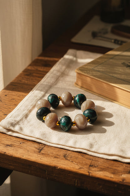 Marmoriertes Perlenarmband, zweifarbig