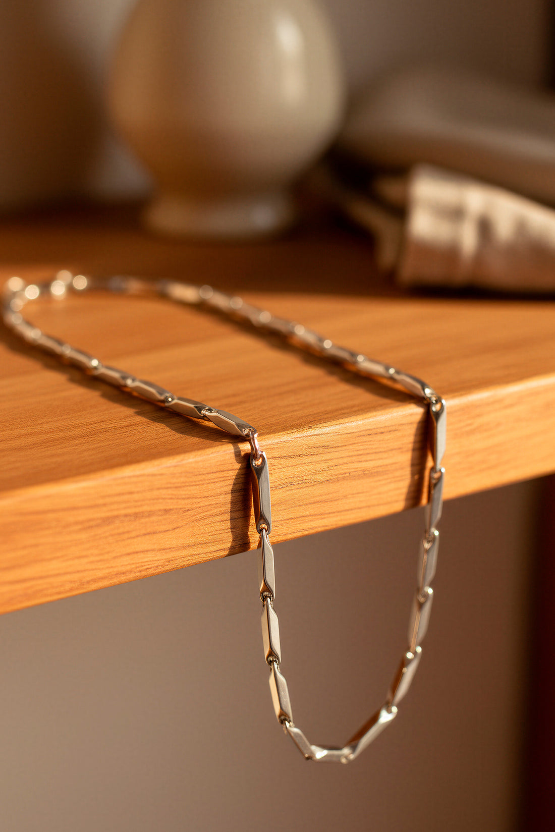 Edelstahlkette in eckiger Gliederform